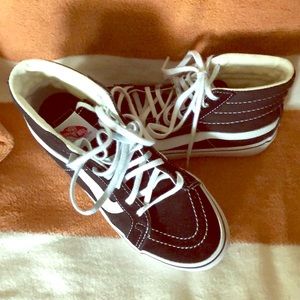 Vans Ward Hi Suede Skate Shoes